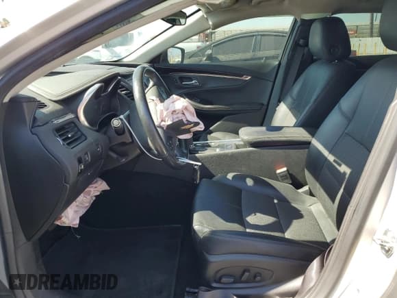 ✅ 2019 Chevrolet Impala LT • VIN: 1G11Z5SA5KU142085 • Лот: 67588974. Опубликован ранее на Copart с пробегом Не указан. Бесплатный доступ к архиву аукционных продаж из США и подробный отчёт об истории автомобиля на DreamBid. Изображение 7.