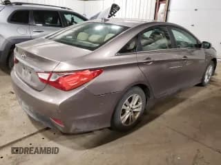 ✅ 2014 Hyundai Sonata GLS • VIN: 5NPEB4AC9EH932823 • Lot: 64281064. Listed on Copart with 91,136 mi. Free auction sales archive from the USA and detailed vehicle history report at DreamBid. Image 3.