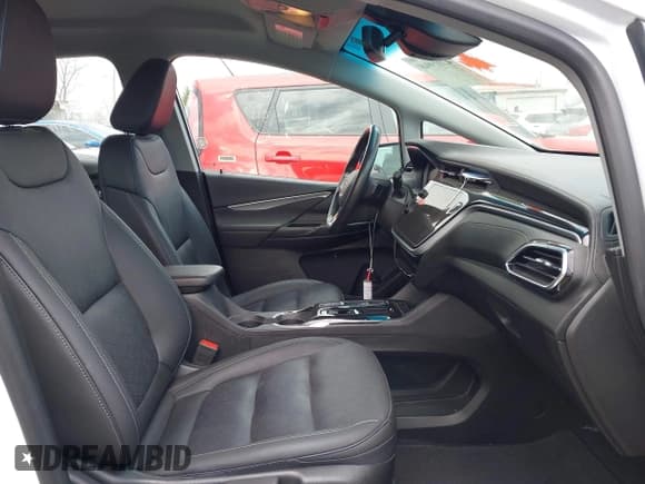 ✅ 2023 Chevrolet Bolt EV 2LT • VIN: 1G1FX6S08P4191863 • Lot: 42019949. Wystawiony na IAAI z przebiegiem 39 143 mil. Bezpłatny archiwum sprzedaży aukcyjnych z USA i szczegółowy raport historii pojazdu na DreamBid. Zdjęcie 5.