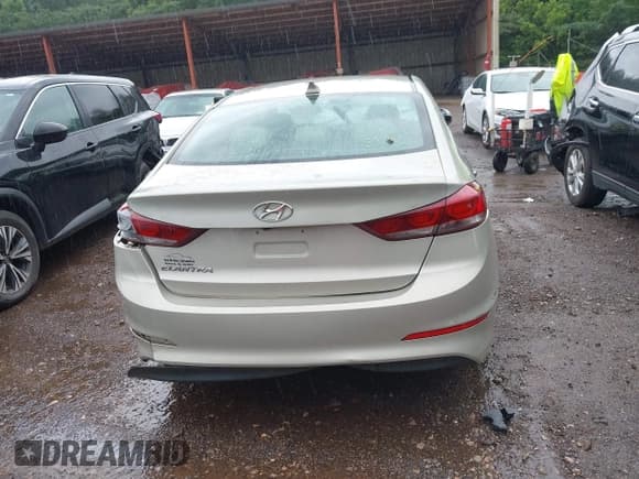 ✅ 2017 Hyundai Elantra SE • VIN: KMHD84LF0HU176645 • Лот: 42538873. Опубликован ранее на IAAI с пробегом 144 471 миль. Бесплатный доступ к архиву аукционных продаж из США и подробный отчёт об истории автомобиля на DreamBid. Изображение 16.