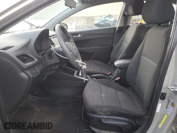 ✅ 2019 Hyundai Accent SE • VIN: 3KPC24A34KE041622 • Лот: 81313894. Опубликован ранее на Copart с пробегом 128 530 миль. Бесплатный доступ к архиву аукционных продаж из США и подробный отчёт об истории автомобиля на DreamBid. Изображение 7.