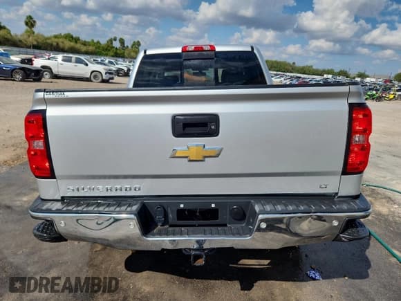 ✅ 2018 Chevrolet Silverado 1500 LT • VIN: 3GCPCREC7JG596184 • Lot: 86129855. Wystawiony na Copart z przebiegiem 72 080 mil. Bezpłatny archiwum sprzedaży aukcyjnych z USA i szczegółowy raport historii pojazdu na DreamBid. Zdjęcie 6.