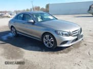 ✅ 2020 Mercedes-Benz C 300 • VIN: W1KWF8EB3LR570274 • Лот: 43596756. Опубликован ранее на IAAI с пробегом 51 212 миль. Бесплатный доступ к архиву аукционных продаж из США и подробный отчёт об истории автомобиля на DreamBid. Изображение 1.