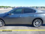 ✅ 2014 Nissan Maxima SV • VIN: 1N4AA5AP7EC452694 • Lot: 41828538. Wystawiony na IAAI z przebiegiem 162 341 mil. Bezpłatny archiwum sprzedaży aukcyjnych z USA i szczegółowy raport historii pojazdu na DreamBid. Zdjęcie 6.