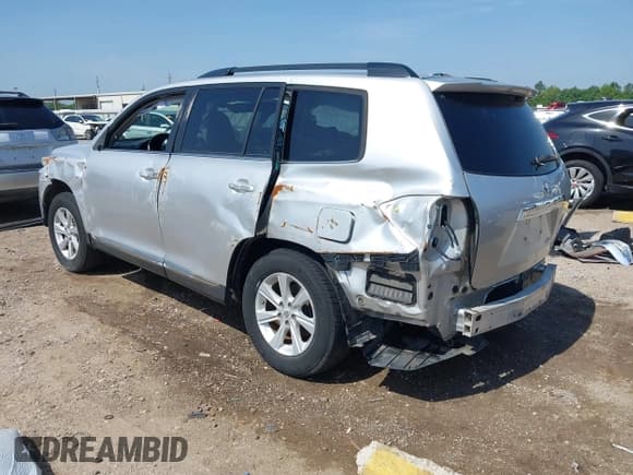 ✅ 2011 Toyota Highlander • VIN: 5TDZK3EH8BS045804 • Lot: 42211947. Wystawiony na IAAI z przebiegiem 193 812 mil. Bezpłatny archiwum sprzedaży aukcyjnych z USA i szczegółowy raport historii pojazdu na DreamBid. Zdjęcie 3.