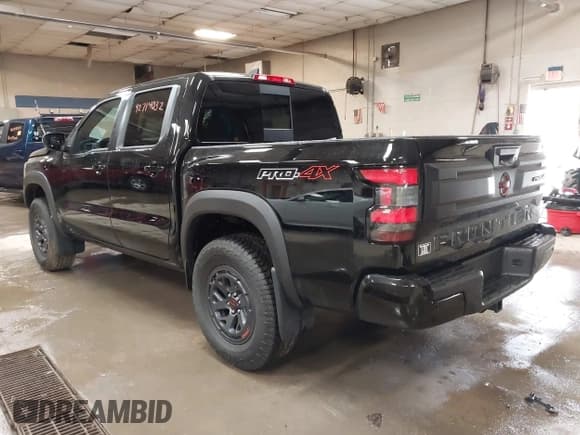 ✅ 2025 Nissan Frontier SV • VIN: 1N6ED1EK9SN649843 • Lot: 42714032. Listed on IAAI with 731 mi. Free auction sales archive from the USA and detailed vehicle history report at DreamBid. Image 3.