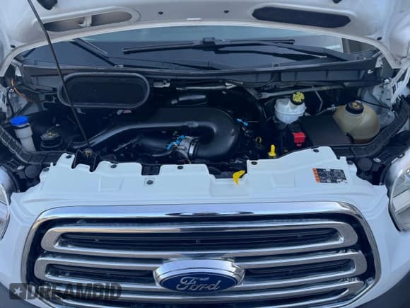 ✅ 2018 Ford Transit • VIN: 1FTBW2CM9JKA18939 • Lot: 52781585. Listed on Copart with 236,566 mi. Free auction sales archive from the USA and detailed vehicle history report at DreamBid. Image 7.