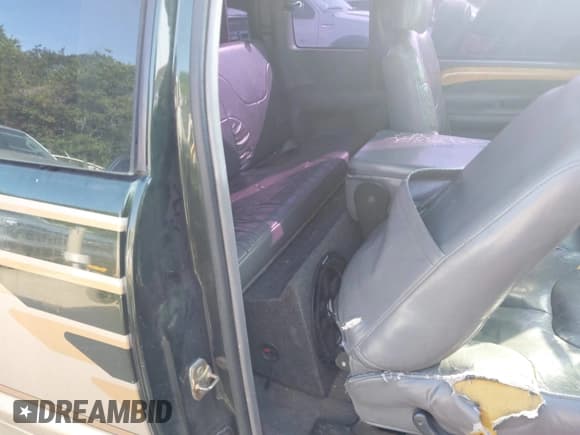 ✅ 1996 Dodge 1500 • VIN: 1B7HC13Z0TJ164020 • Lot: 42810135. Listed on IAAI with 399,797 mi. Free auction sales archive from the USA and detailed vehicle history report at DreamBid. Image 8.