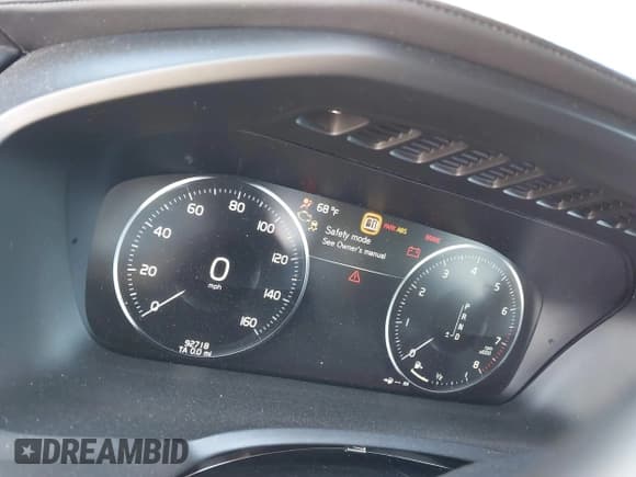 ✅ 2016 Volvo XC90 T6 Inscription • VIN: YV4A22PL1G1081831 • Lot: 41808463. Listed on IAAI with 92,718 mi. Free auction sales archive from the USA and detailed vehicle history report at DreamBid. Image 7.