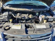 ✅ 2005 Chrysler Town & Country Limited • VIN: 2C8GP64L35R294331 • Lot: 92526025. Listed on Copart with 141,815 mi. Free auction sales archive from the USA and detailed vehicle history report at DreamBid. Image 12.