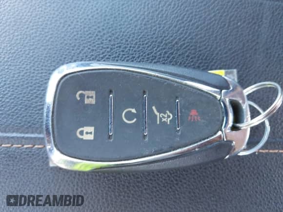 2019 Chevrolet Traverse LT Cloth z VIN 1GNEVGKW7KJ156185, wystawiony jako IAAI lot #43339808 z przebiegiem 84 558 mil mil oraz . Historia ofert i sprzedaży dostępna na DreamBid. Obrazek 11.