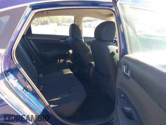 ✅ 2019 Nissan Sentra S • VIN: 3N1AB7AP0KY304170 • Lot: 43384524. Listed on IAAI with 140,776 mi. Free auction sales archive from the USA and detailed vehicle history report at DreamBid. Image 8.