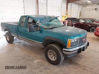 ✅ 1993 GMC Sierra 2500 • VIN: 1GDGK29N3PE523329 • Lot: 42681090. Listed on IAAI with 189,865 mi. Free auction sales archive from the USA and detailed vehicle history report at DreamBid. Image 1.