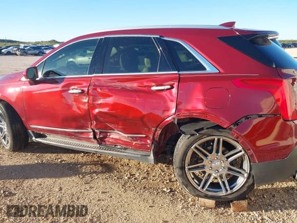 ✅ 2017 Cadillac XT5 Premium Luxury FWD • VIN: 1GYKNCRS7HZ142492 • Lot: 43557825. Listed on IAAI with 90,109 mi. Free auction sales archive from the USA and detailed vehicle history report at DreamBid. Image 18.