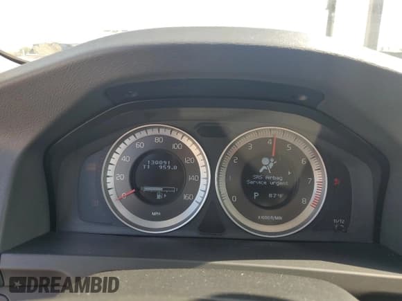 ✅ 2013 Volvo S60 T5 Premier • VIN: YV1612FS8D2185589 • Lot: 58694315. Listed on Copart with 130,091 mi. Free auction sales archive from the USA and detailed vehicle history report at DreamBid. Image 9.