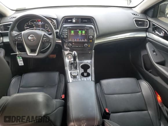 ✅ 2021 Nissan Maxima SV • VIN: 1N4AA6CV2MC508430 • Lot: 71022895. Wystawiony na Copart z przebiegiem 53 469 mil. Bezpłatny archiwum sprzedaży aukcyjnych z USA i szczegółowy raport historii pojazdu na DreamBid. Zdjęcie 8.