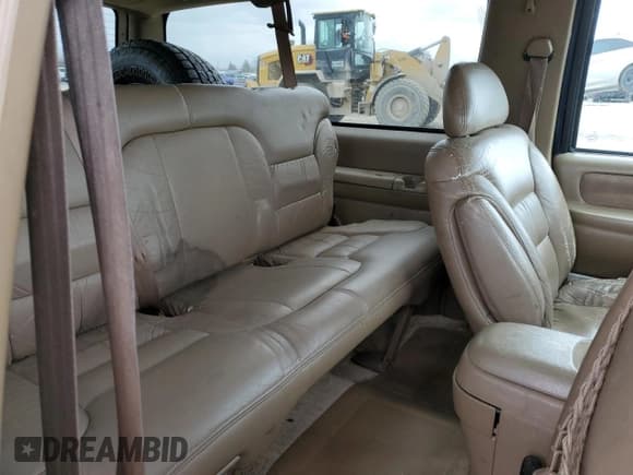 ✅ 1995 GMC Yukon • VIN: 1GKEK18K8SJ717629 • Lot: 50605495. Listed on Copart with 213,582 mi. Free auction sales archive from the USA and detailed vehicle history report at DreamBid. Image 11.