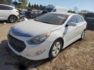 2012 Hyundai Sonata Hybrid с VIN KMHEC4A48CA041413, выставлен на аукционе Copart как лот 83978495 с пробегом 142 218 миль миль и Списание • Salvage title. История ставок и продаж доступна на DreamBid. Изображение 1.