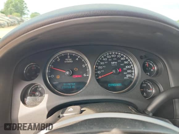 2007 Chevrolet Tahoe LS z VIN 1GNFC13067J203487, wystawiony jako Copart lot #69464065 z przebiegiem 239 918 mil mil oraz Szkoda całkowita • Salvage title. Historia ofert i sprzedaży dostępna na DreamBid. Obrazek 9.