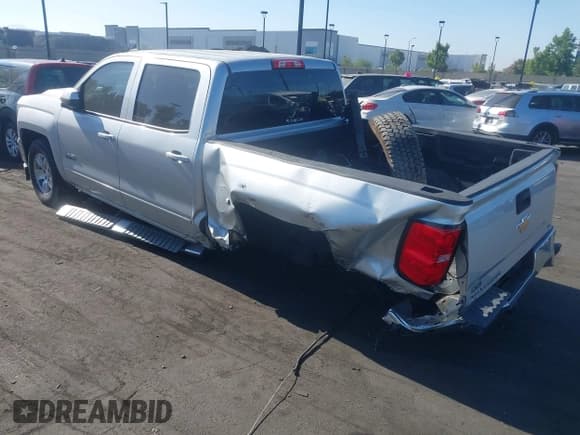 ✅ 2018 Chevrolet Silverado 1500 LT • VIN: 3GCPCREH2JG345066 • Лот: 42843232. Опубликован ранее на IAAI с пробегом 97 138 миль. Бесплатный доступ к архиву аукционных продаж из США и подробный отчёт об истории автомобиля на DreamBid. Изображение 3.