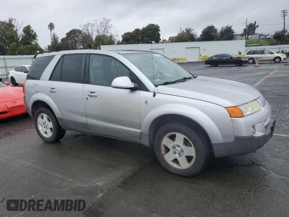 ✅ 2005 Saturn VUE • VIN: 5GZCZ63425S831580 • Lot: 44013995. Wystawiony na Copart z przebiegiem 105 077 mil. Bezpłatny archiwum sprzedaży aukcyjnych z USA i szczegółowy raport historii pojazdu na DreamBid. Zdjęcie 4.