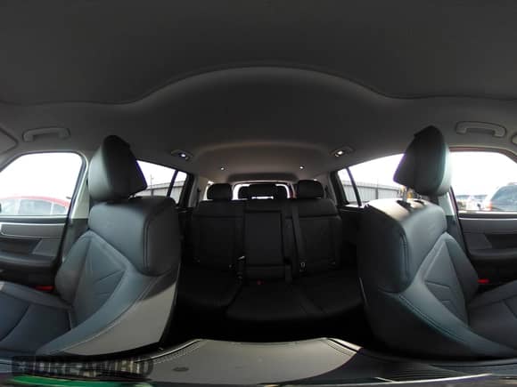 2025 Hyundai Santa Fe XRT с VIN 5NMP3DGL1SH071689, выставлен на аукционе IAAI как лот 41354757 с пробегом 2 334 миль миль и . История ставок и продаж доступна на DreamBid. Изображение 19.