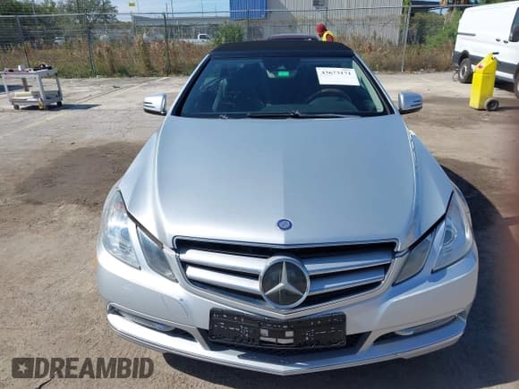 ✅ 2012 Mercedes-Benz E 350 • VIN: WDDKK5KF6CF132270 • Lot: 43673171. Listed on IAAI with 81,199 mi. Free auction sales archive from the USA and detailed vehicle history report at DreamBid. Image 6.