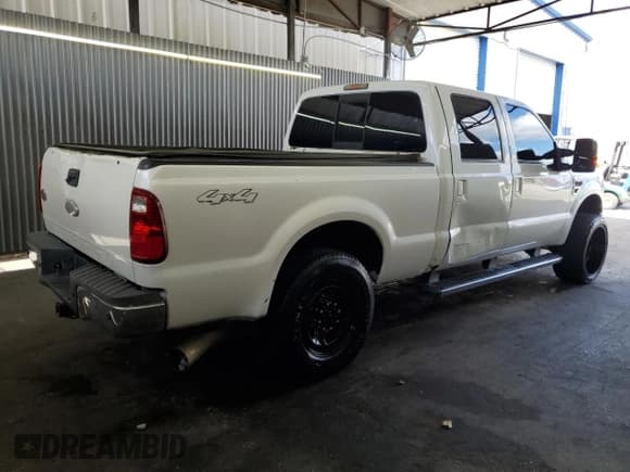 ✅ 2010 Ford F-250 XL • VIN: 1FTSW2BRXAEB34193 • Lot: 87130665. Listed on Copart with 232,027 mi. Free auction sales archive from the USA and detailed vehicle history report at DreamBid. Image 3.