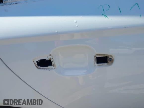 ✅ 2016 Audi A6 Premium Plus • VIN: WAUGFAFC9GN007446 • Lot: 42612462. Wystawiony na IAAI z przebiegiem 101 307 mil. Bezpłatny archiwum sprzedaży aukcyjnych z USA i szczegółowy raport historii pojazdu na DreamBid. Zdjęcie 21.