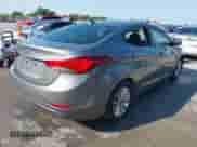 2014 Hyundai Elantra SE z VIN 5NPDH4AE6EH488067, wystawiony jako IAAI lot #43055126 z przebiegiem 104 871 mil mil oraz . Historia ofert i sprzedaży dostępna na DreamBid. Obrazek 4.