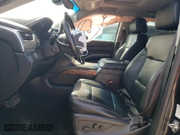 ✅ 2015 Chevrolet Suburban LTZ • VIN: 1GNSCKKC8FR552277 • Lot: 71615094. Wystawiony na Copart z przebiegiem 212 770 mil. Bezpłatny archiwum sprzedaży aukcyjnych z USA i szczegółowy raport historii pojazdu na DreamBid. Zdjęcie 7.