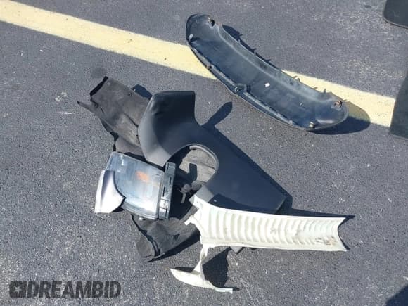 ✅ 2013 Tesla Model S • VIN: 5YJSA1AG0DFP08215 • Lot: 43539114. Listed on IAAI with 60,877 mi. Free auction sales archive from the USA and detailed vehicle history report at DreamBid. Image 12.