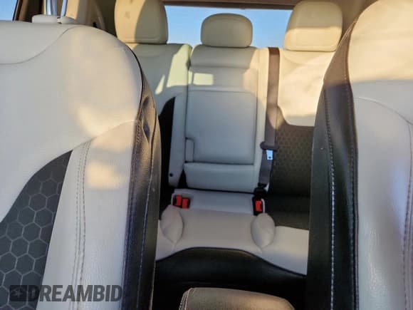 ✅ 2018 Jeep Compass Latitude • VIN: 3C4NJCBB7JT467777 • Lot: 82245775. Wystawiony na Copart z przebiegiem 111 623 mil. Bezpłatny archiwum sprzedaży aukcyjnych z USA i szczegółowy raport historii pojazdu na DreamBid. Zdjęcie 10.