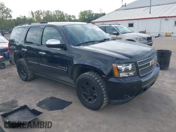 ✅ 2007 Chevrolet Tahoe LTZ • VIN: 1GNFK13057R321065 • Lot: 43248596. Wystawiony na IAAI z przebiegiem 241 867 mil. Bezpłatny archiwum sprzedaży aukcyjnych z USA i szczegółowy raport historii pojazdu na DreamBid. Zdjęcie 1.