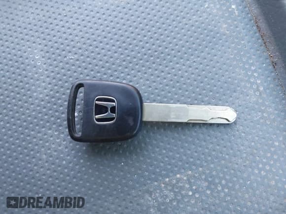 ✅ 2003 Honda Odyssey EX • VIN: 5FNRL18683B074057 • Lot: 43791827. Listed on IAAI with 326,201 mi. Free auction sales archive from the USA and detailed vehicle history report at DreamBid. Image 11.