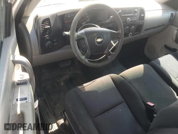 ✅ 2011 Chevrolet Silverado 1500 Work Truck • VIN: 1GCNCPE00BF174617 • Lot: 64872505. Listed on Copart with 184,970 mi. Free auction sales archive from the USA and detailed vehicle history report at DreamBid. Image 8.