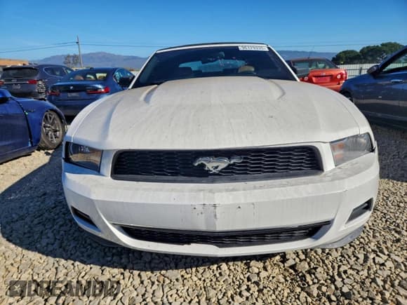 ✅ 2010 Ford Mustang V6 • VIN: 1ZVBP8EN7A5116238 • Лот: 96129335. Опубликован ранее на Copart с пробегом 169 783 миль. Бесплатный доступ к архиву аукционных продаж из США и подробный отчёт об истории автомобиля на DreamBid. Изображение 5.