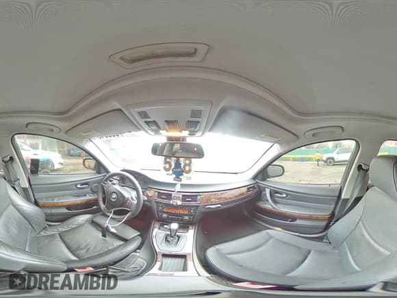 ✅ 2010 BMW 3 Series 335i xDrive • VIN: WBAPL3C50AA408988 • Lot: 65084975. Listed on Copart with 167,042 mi. Free auction sales archive from the USA and detailed vehicle history report at DreamBid. Image 15.