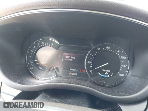 ✅ 2019 Lincoln MKC Select • VIN: 5LMCJ2C99KUL08014 • Lot: 43123646. Wystawiony na IAAI z przebiegiem 63 832 mil. Bezpłatny archiwum sprzedaży aukcyjnych z USA i szczegółowy raport historii pojazdu na DreamBid. Zdjęcie 7.