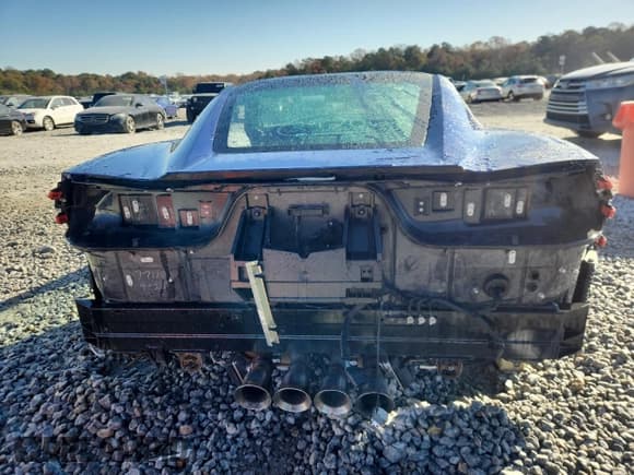 ✅ 2017 Chevrolet Corvette Z51 1LT • VIN: 1G1YH2D76H5109102 • Lot: 92275895. Listed on Copart with Not provided. Free auction sales archive from the USA and detailed vehicle history report at DreamBid. Image 6.