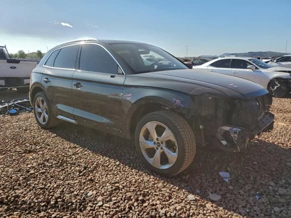 ✅ 2021 Audi Q5 Premium Plus • VIN: WA1BAAFYXM2130283 • Lot: 94369145. Wystawiony na Copart z przebiegiem 52 961 mil. Bezpłatny archiwum sprzedaży aukcyjnych z USA i szczegółowy raport historii pojazdu na DreamBid. Zdjęcie 4.