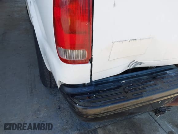 ✅ 2001 Ford F-350 XL • VIN: 3FTSW30F51MA75448 • Lot: 42918964. Listed on IAAI with 228,708 mi. Free auction sales archive from the USA and detailed vehicle history report at DreamBid. Image 6.