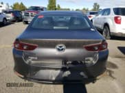 ✅ 2019 Mazda 3 Select • VIN: 3MZBPAAL6KM112284 • Lot: 86144245. Wystawiony na Copart z przebiegiem Nie podano. Bezpłatny archiwum sprzedaży aukcyjnych z USA i szczegółowy raport historii pojazdu na DreamBid. Zdjęcie 6.