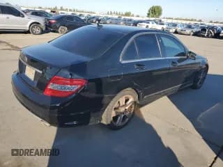 ✅ 2010 Mercedes-Benz C 300 Luxury • VIN: WDDGF5EB2AR110328 • Lot: 90539065. Wystawiony na Copart z przebiegiem 284 097 mil. Bezpłatny archiwum sprzedaży aukcyjnych z USA i szczegółowy raport historii pojazdu na DreamBid. Zdjęcie 3.