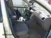 2017 Chevrolet Traverse LS z VIN 1GNKRFKD2HJ260138, wystawiony jako IAAI lot #43365257 z przebiegiem 85 179 mil mil oraz . Historia ofert i sprzedaży dostępna na DreamBid. Obrazek 5.