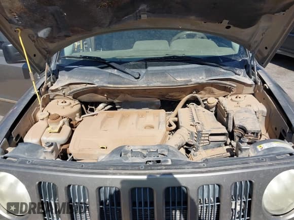 ✅ 2007 Jeep Patriot Limited • VIN: 1J8FT48W87D401616 • Lot: 42515210. Listed on IAAI with 275,684 mi. Free auction sales archive from the USA and detailed vehicle history report at DreamBid. Image 10.