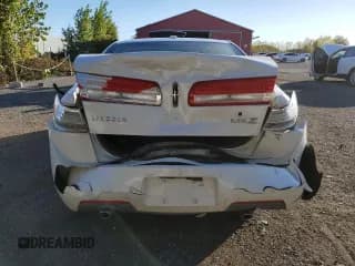 ✅ 2012 Lincoln MKZ • VIN: 3LNHL2GCXCR807728 • Lot: 85386495. Wystawiony na Copart z przebiegiem 111 152 mil. Bezpłatny archiwum sprzedaży aukcyjnych z USA i szczegółowy raport historii pojazdu na DreamBid. Zdjęcie 6.