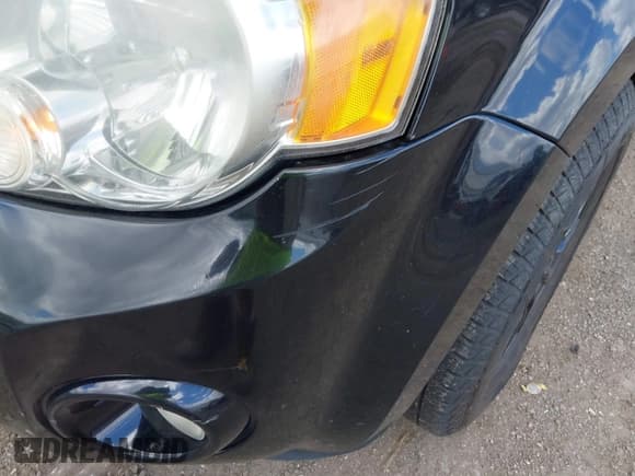 ✅ 2010 Ford Escape Limited • VIN: 1FMCU9EGXAKA05848 • Lot: 42381089. Listed on IAAI with 183,442 mi. Free auction sales archive from the USA and detailed vehicle history report at DreamBid. Image 13.