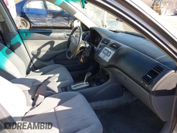 ✅ 2005 Honda Civic EX • VIN: 1HGES26745L012188 • Lot: 41527053. Listed on IAAI with 199,526 mi. Free auction sales archive from the USA and detailed vehicle history report at DreamBid. Image 5.