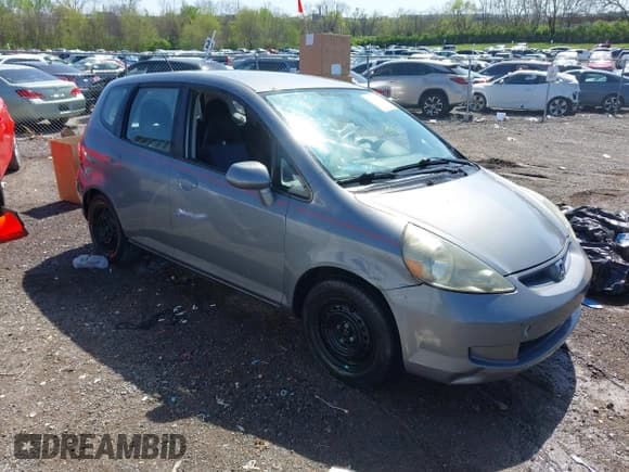 ✅ 2008 Honda Fit • VIN: JHMGD38418S058662 • Lot: 41992796. Listed on IAAI with 140,933 mi. Free auction sales archive from the USA and detailed vehicle history report at DreamBid. Image 1.
